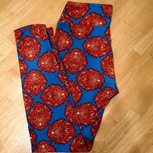 🦁 NEW LuLaRoe OS Lion leggings 🦁